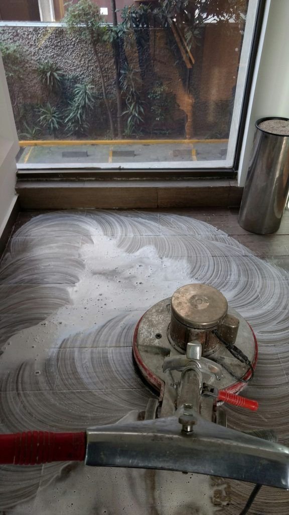 limpieza de pisos y lavado de pisos