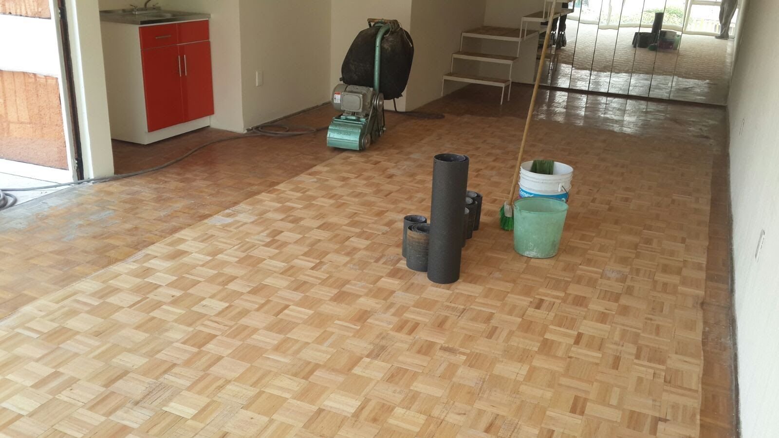 pulido de pisos de madera sin polvo