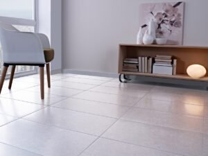 Piso cerámico: Suelos resistentes y elegantes 1 Piso cerámico blanco